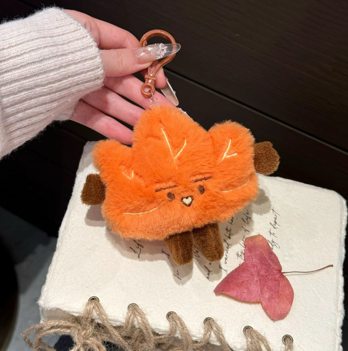 小楓葉毛絨掛件