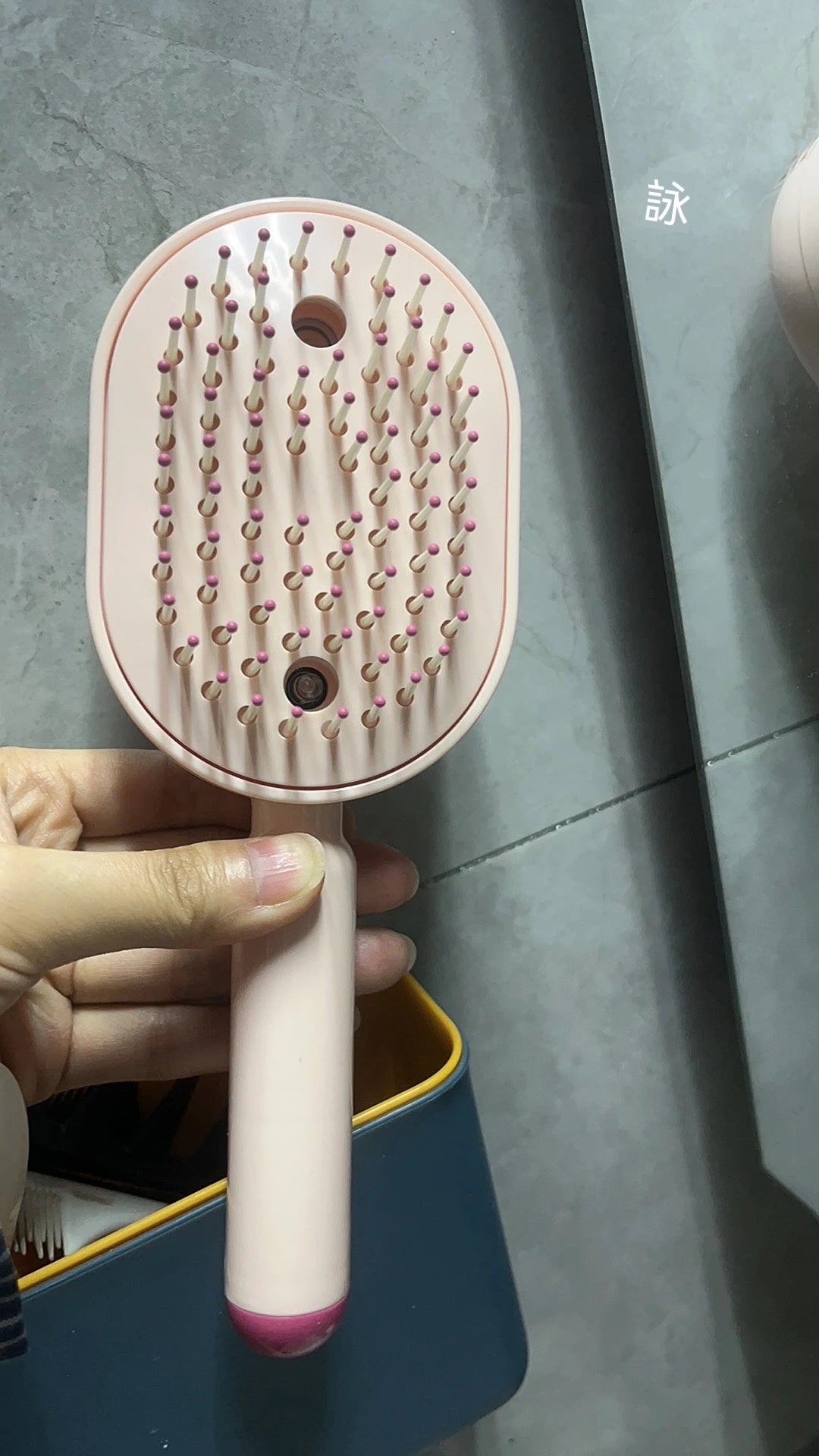 多功能噴霧按摩梳